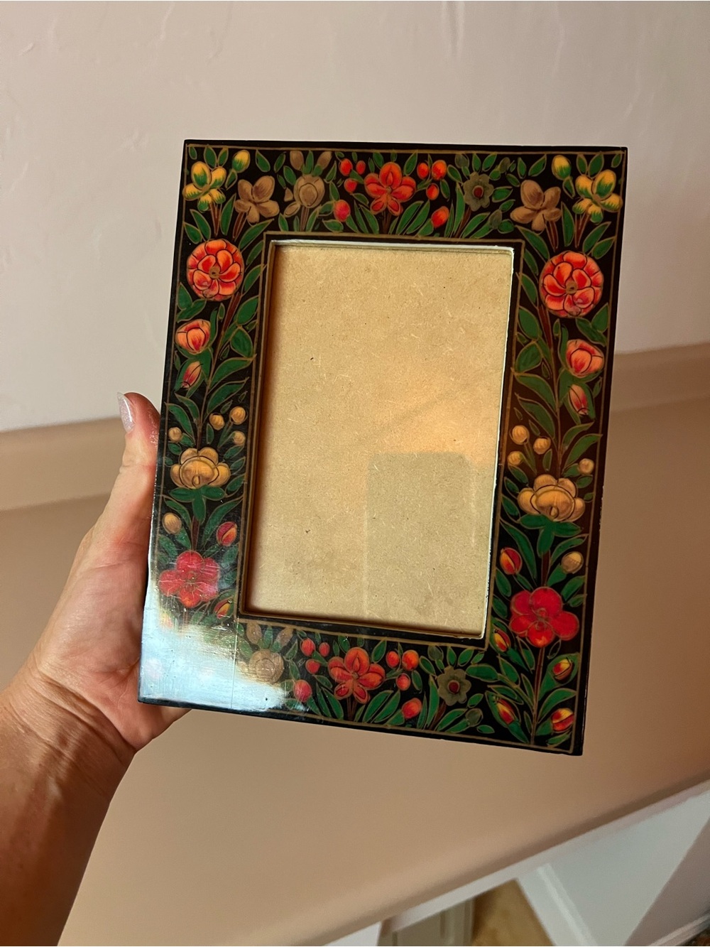Floral Decorative Picture Frame in Black and Red